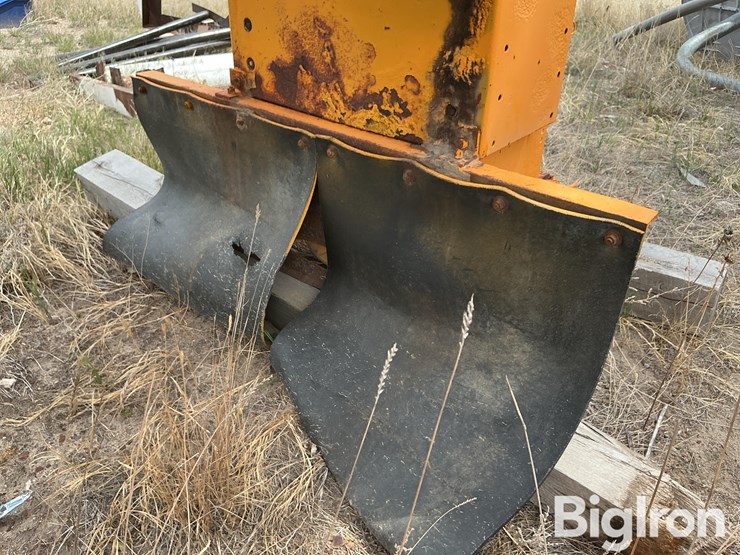highway-equip-e2500-10-heavy-duty-v-box-sand-or-salt-spreader-box-image-19