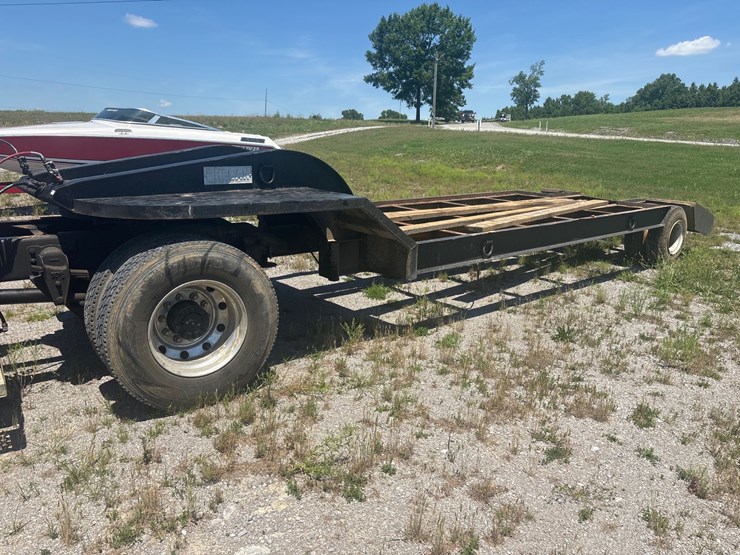 #82-•-phelan-single-axle-fixed-neck-lowboy-image-1