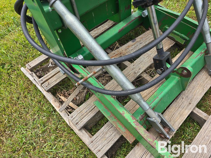 john-deere-8100-image-15