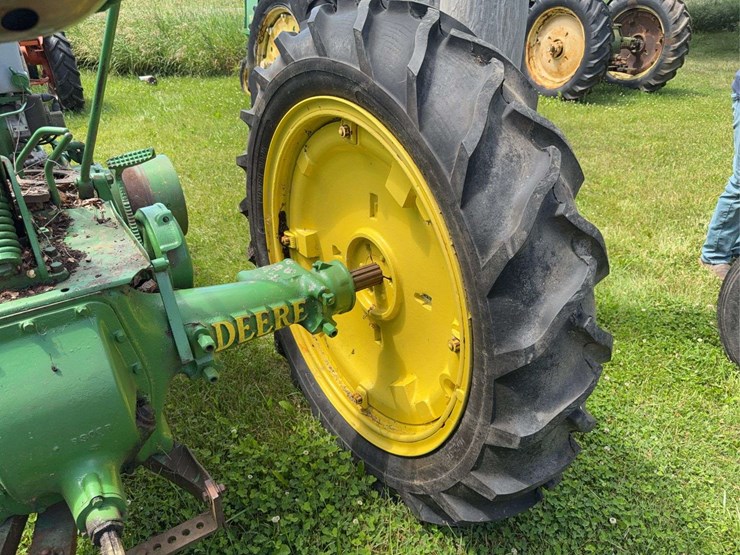 john-deere-model-b-image-12