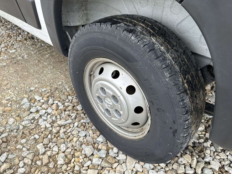 2019-dodge-1500-image-13