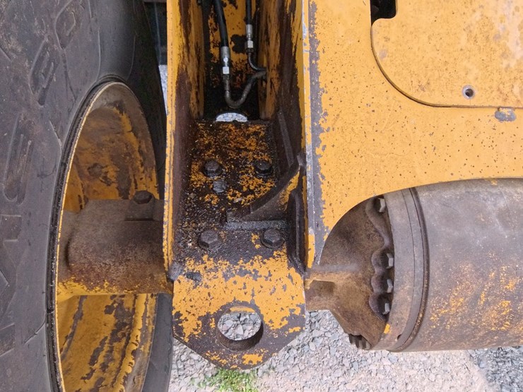 2006-deere-544j-image-90
