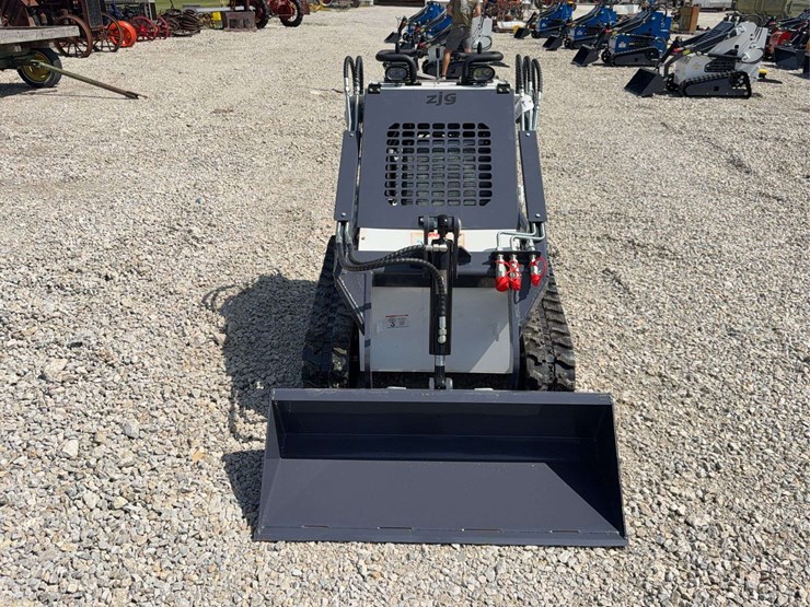 2026-zjg-zj-380-tracked-mini-skid-steer-loader-image-9