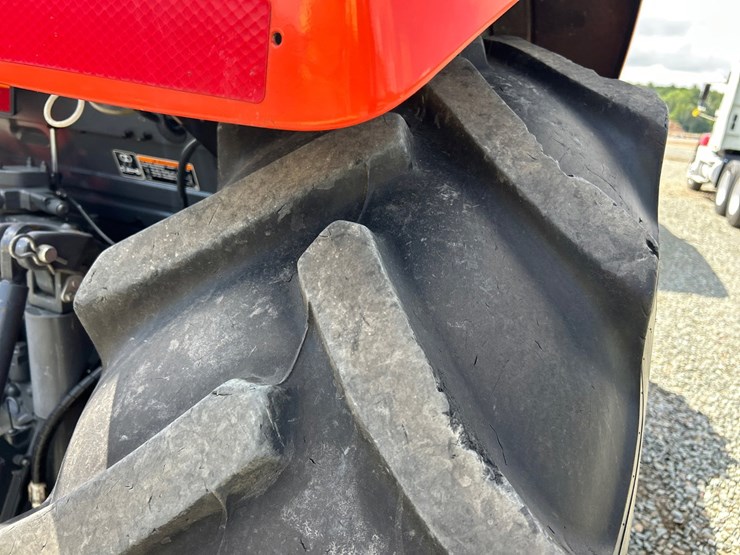 kubota-m5-111d-image-92