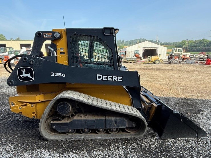 2021-deere-325g-image-5