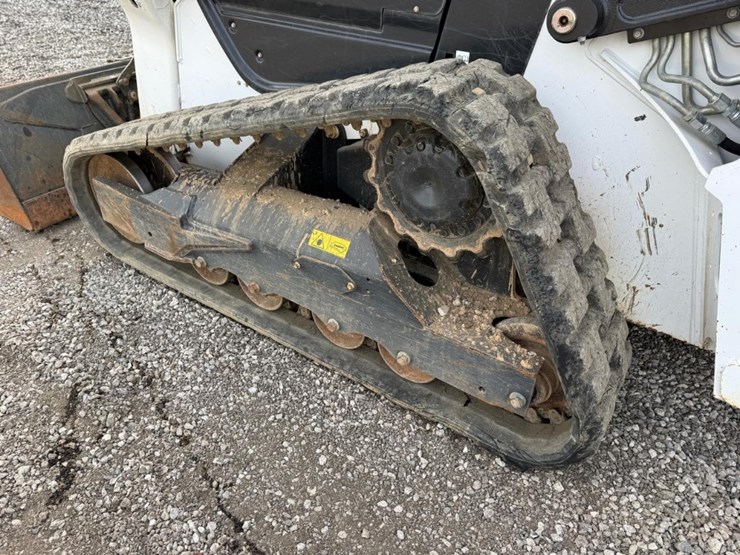 2023-bobcat-t76-image-17