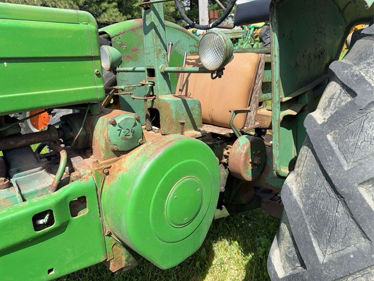 john-deere-model-b-image-9
