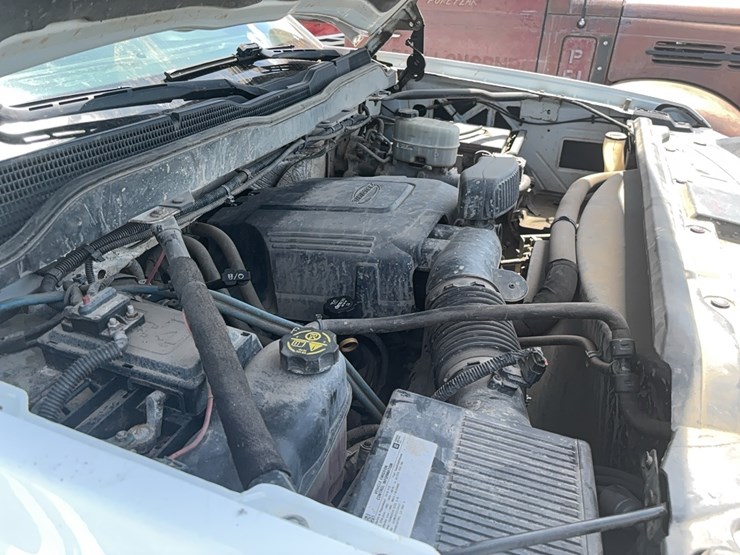 2016-chevrolet-2500-image-21