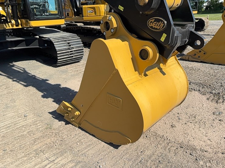 caterpillar-320gc-image-5
