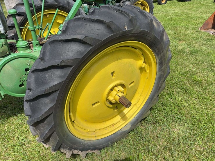 john-deere-model-b-image-8