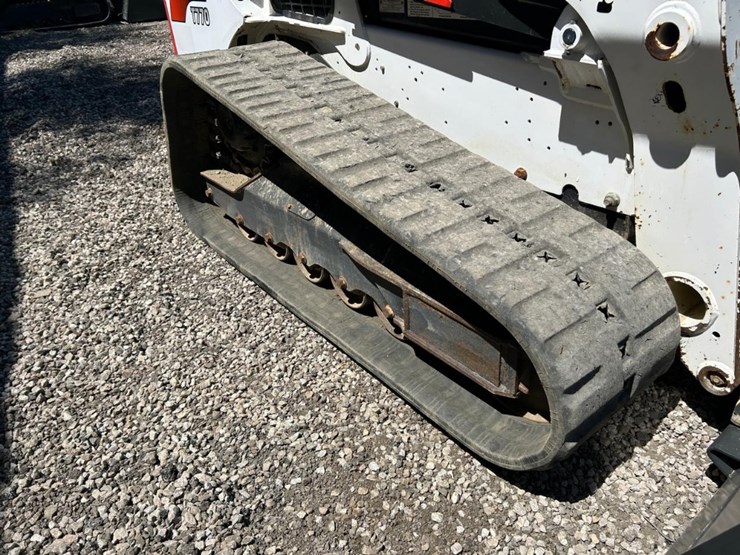 2021-bobcat-t770-image-12
