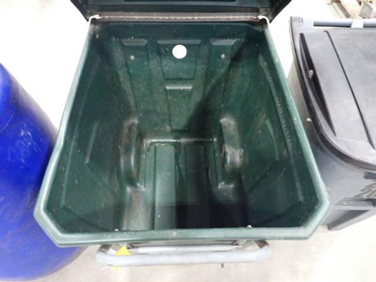 qty-of-(2)-garbage-bins-image-6