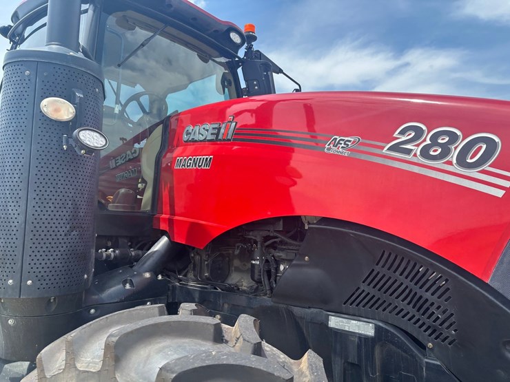 #2244-•-2021-case-magnum-280-tractor-image-23