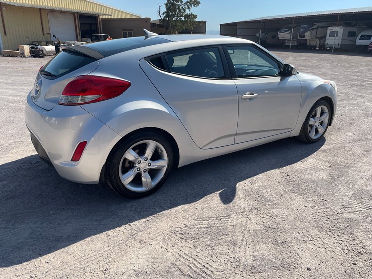 #154-•-2013-hyundai-veloster-(nm-title-in-delay)-image-5