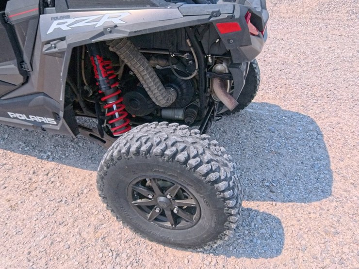#1086-•-2019-polaris-rzr-turbo-s-image-32