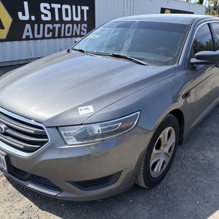 2015 Ford Taurus Sedan