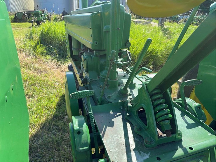 john-deere-model-b-image-7
