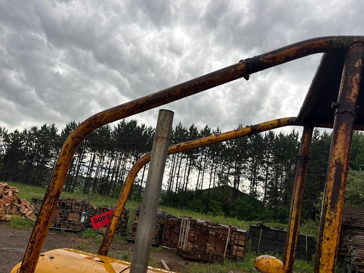 john-deere-350-image-14