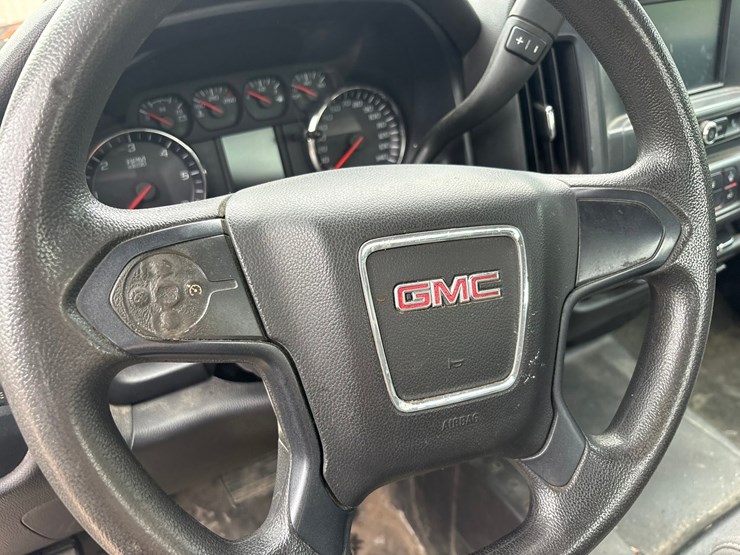 2016-gmc-1500-image-34