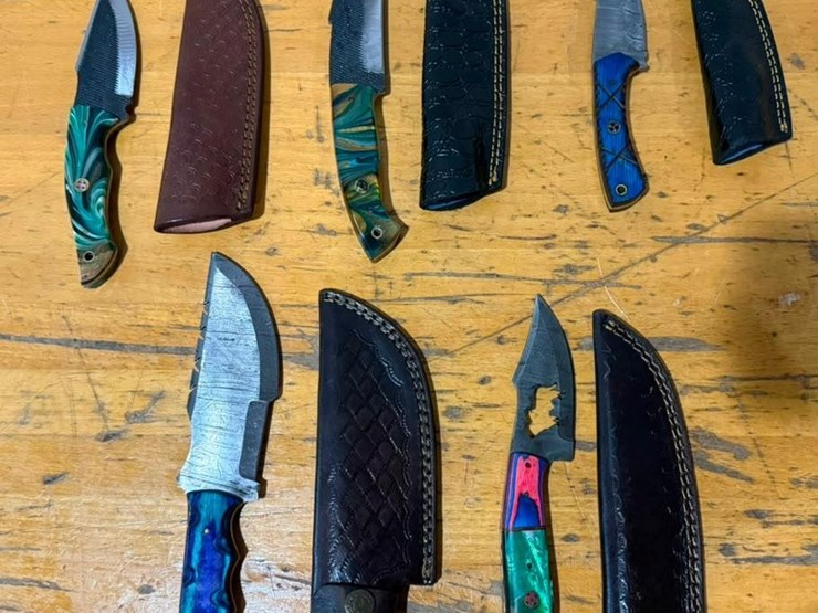 qty-(5)-handmade-hunting-&-utility-knives-w/-leather-sheaths-assorted-fixed-blade-set-image-1