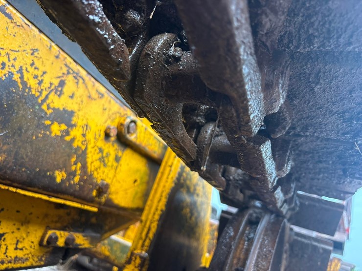 john-deere-350-image-46