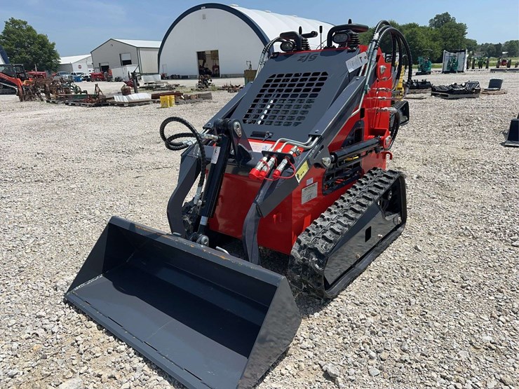 2026-zjg-zj-380-tracked-mini-skid-steer-loader-image-1