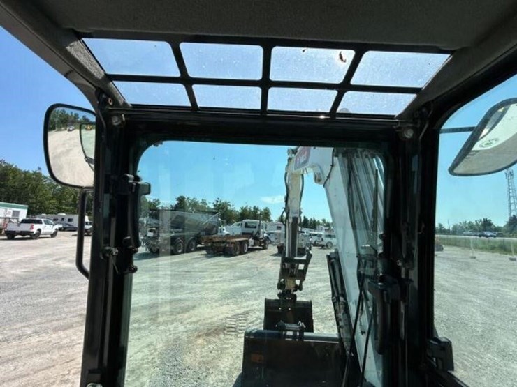 2022-bobcat-e88-image-17