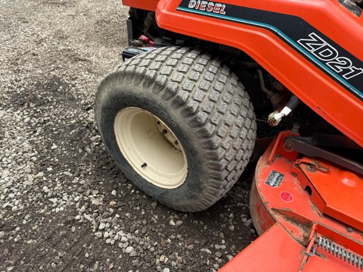 kubota-zd21-image-11