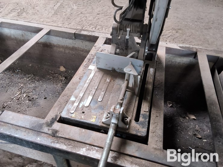 homemade-shop-table-w/-chop-saws-image-13