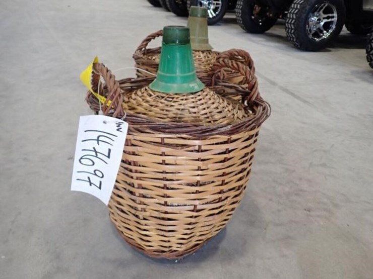 qty-of-(2)-28-pint-wine-barrels-image-10