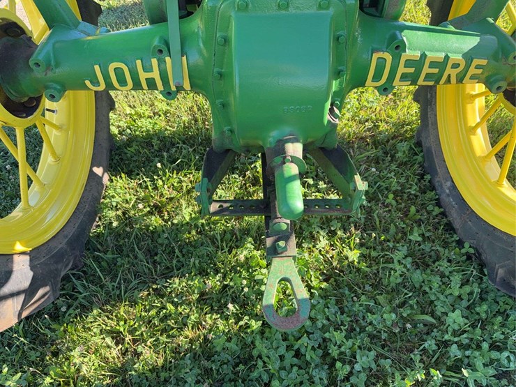 john-deere-model-b-image-11
