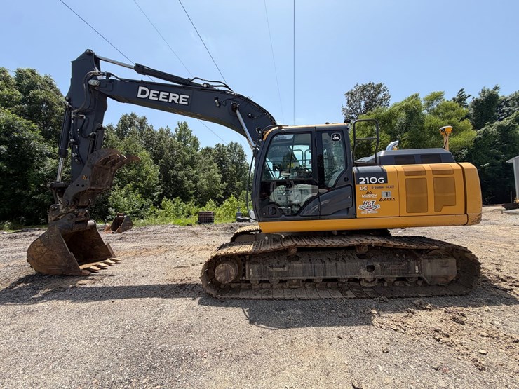 2020-deere-210g-image-7