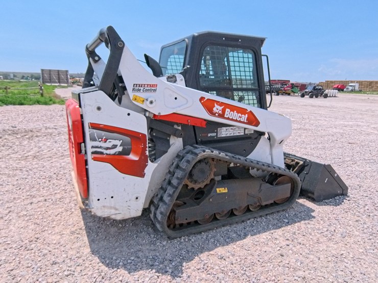 2021-bobcat-t64-image-6