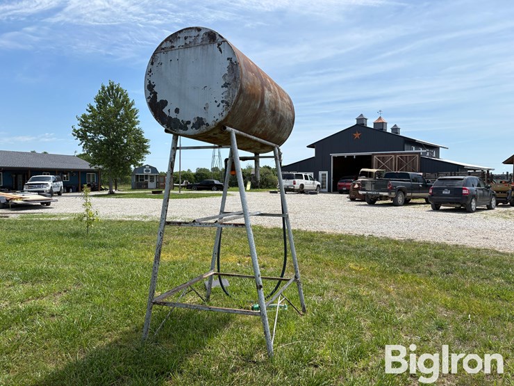 300-gal-fuel-barrel-w/stand-image-4