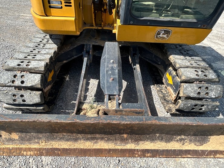 2022-deere-75g-image-17