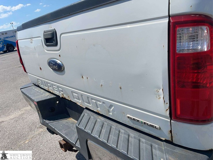 2015-ford-f350-image-43
