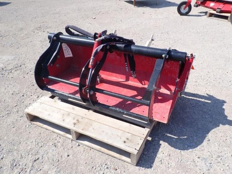 ventrac-48-in.-hydraulic-grapple-bucket-image-1