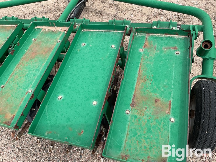 ryan-renovaire-tow-behind-aerator-image-15