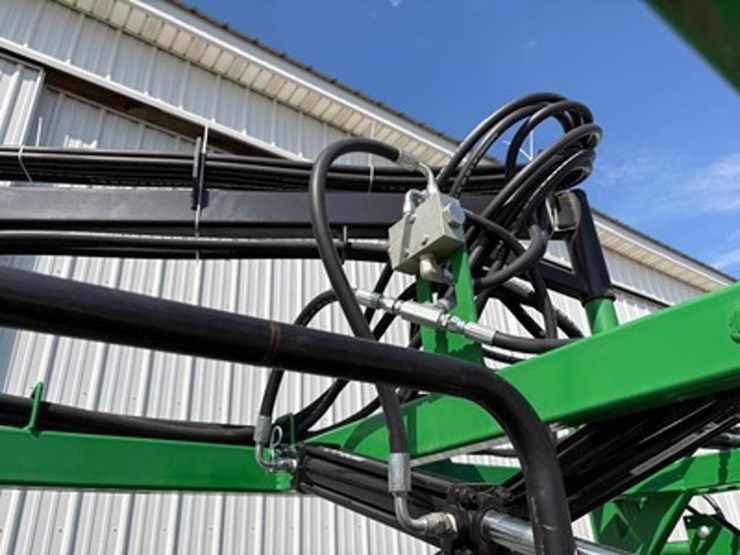 hydraulic-squeeze-chute-image-11