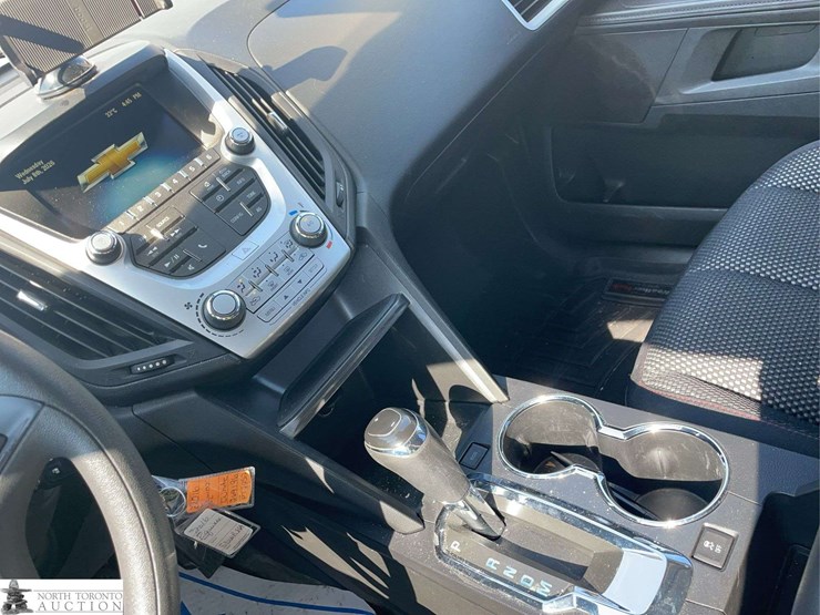 2016-chevrolet-equinox-image-13