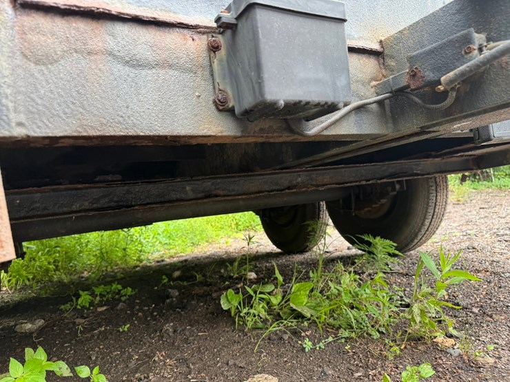 #1866-•-kiefer-industrial-built-tandem-axle-pole-trailer-image-36