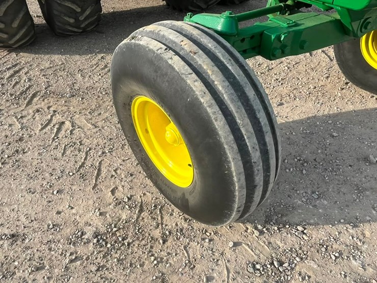 john-deere-4640-image-32