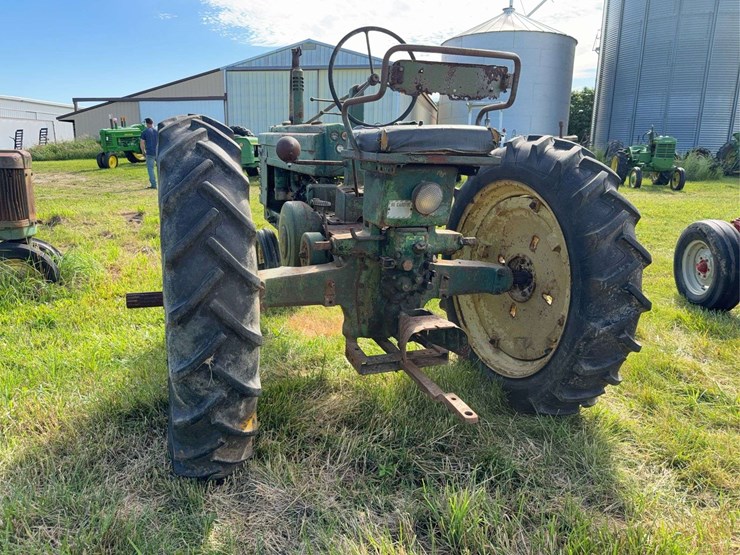 john-deere-model-b-image-4