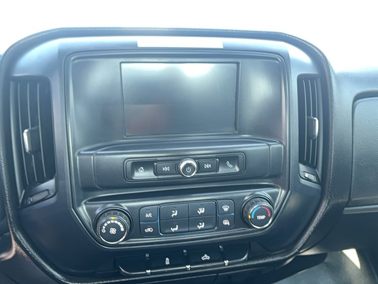 2016-chevrolet-2500-image-16