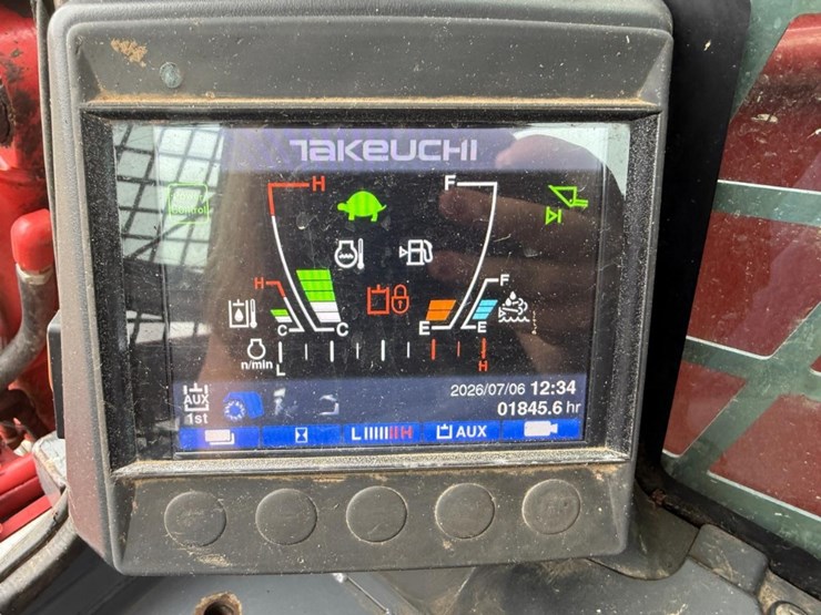 2022-takeuchi-tl12r2-image-21