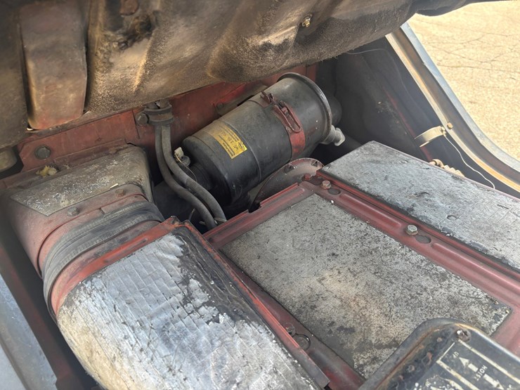 #2246-•-baker-forklift-image-37