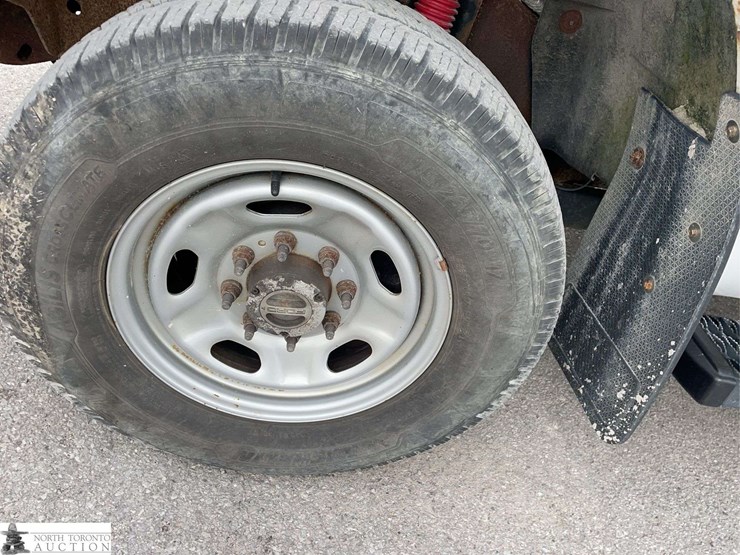 2015-ford-f350-image-24