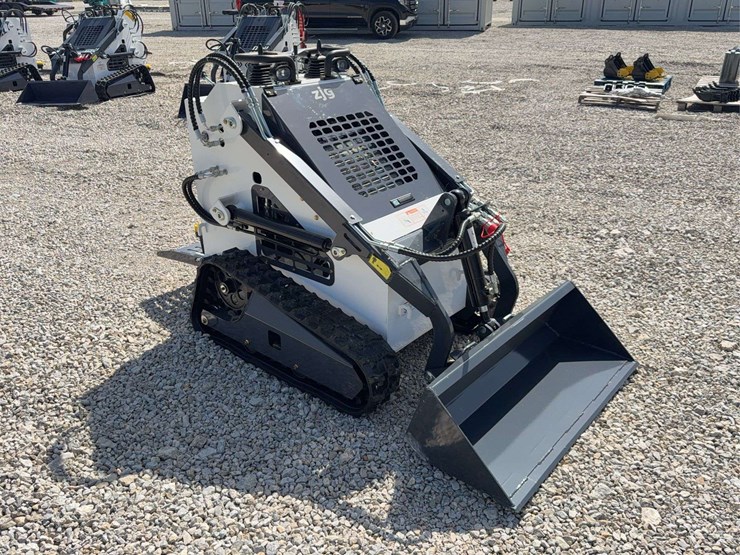 2026-zjg-zj-380-tracked-mini-skid-steer-loader-image-8