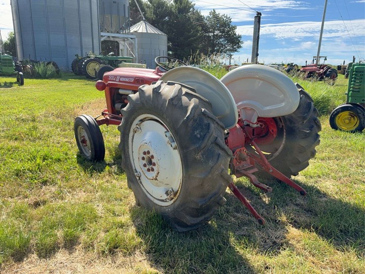ford-601-workmaster-image-5