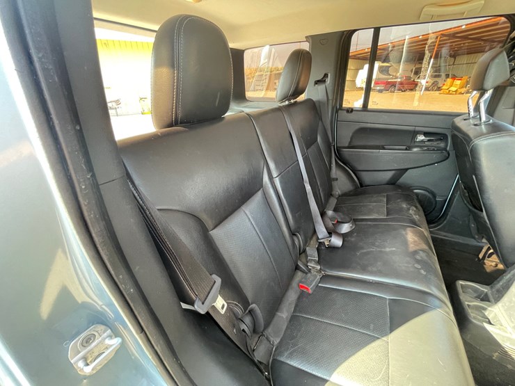 2012-jeep-liberty-image-99